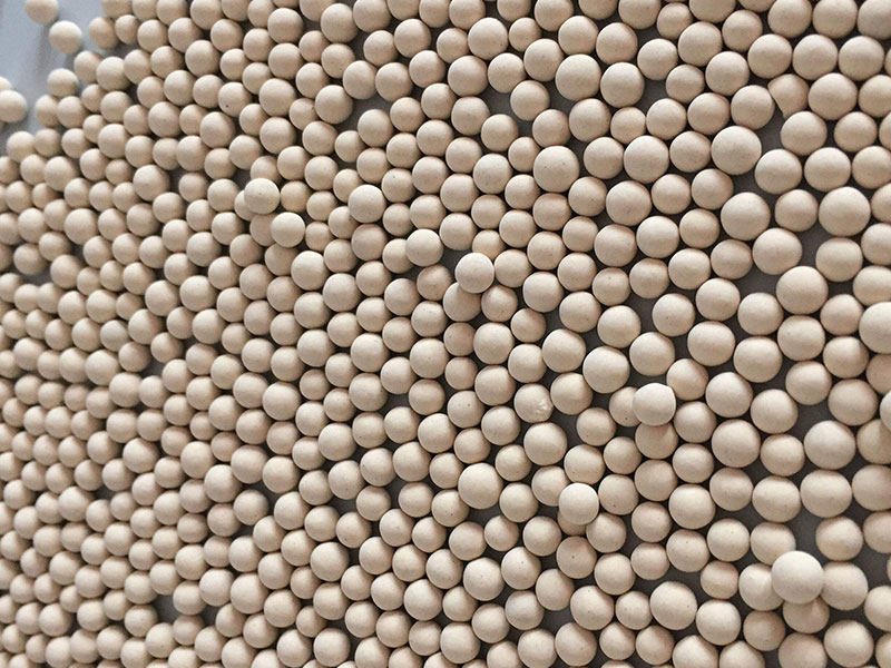 Molecular sieve